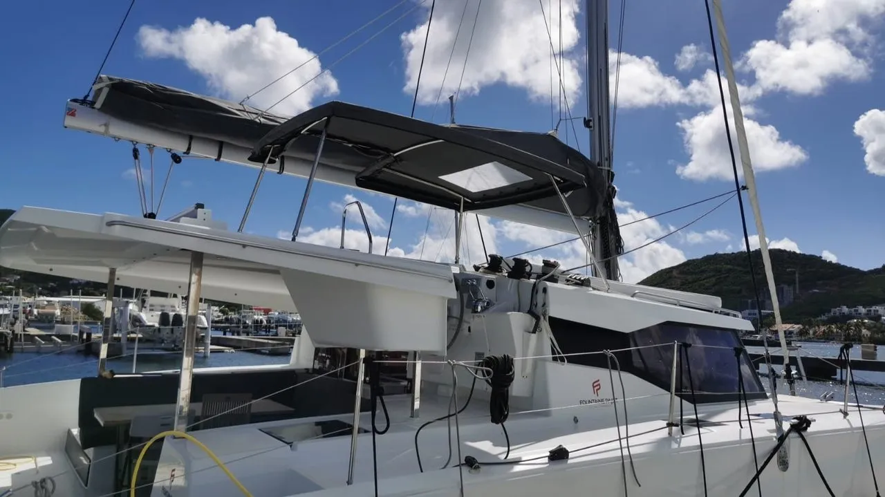 LUNADOR - Catamaran in Propriano