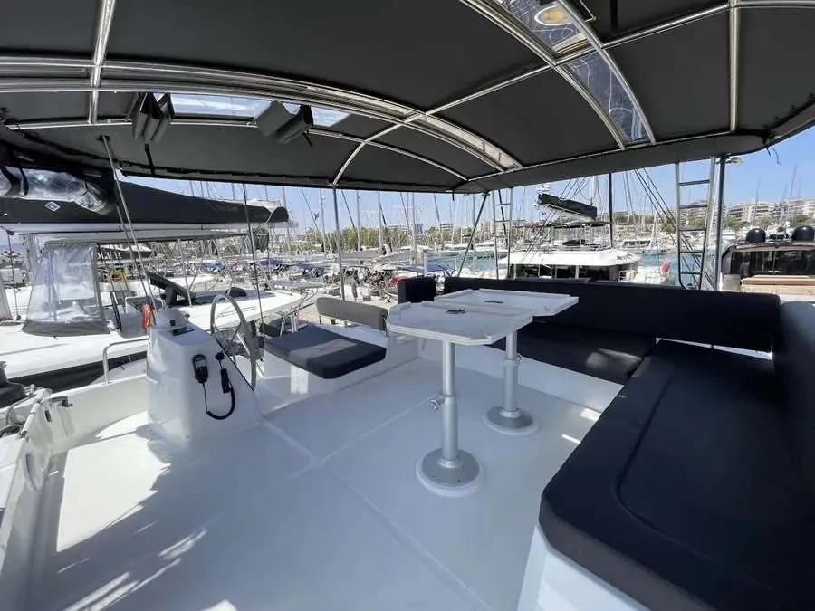 SEA PEARL - Katamaran içinde Alimos