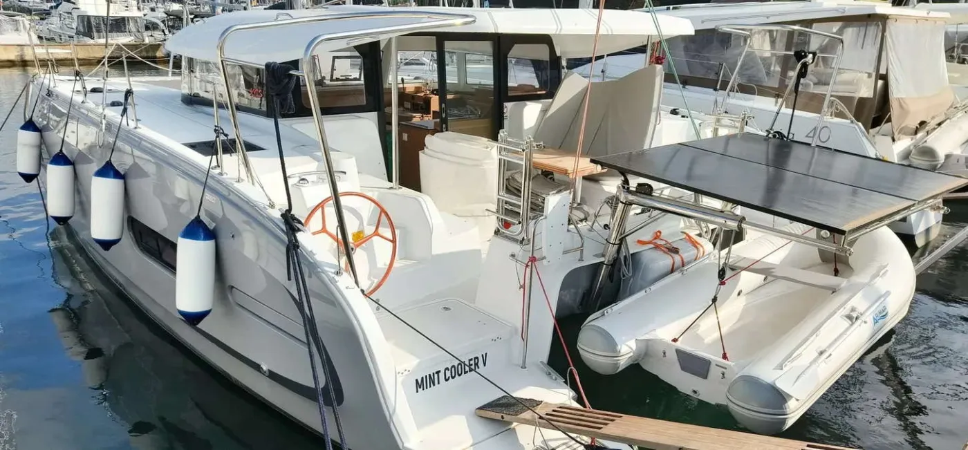 MINT COOLER V - Catamaran in Pula