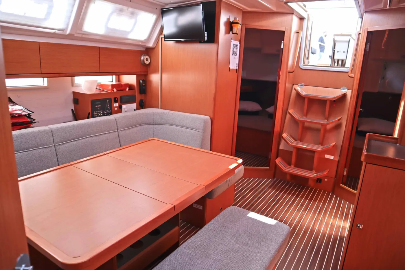 UNICORN - Sailboat in Alimos