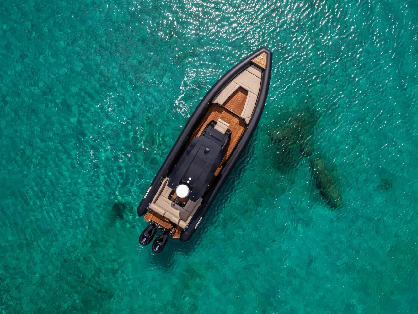 BSK - Motor Yacht in Naxos