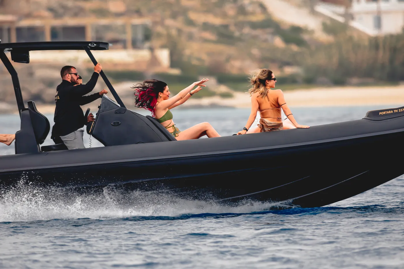 Portara - Motor Yacht in Naxos