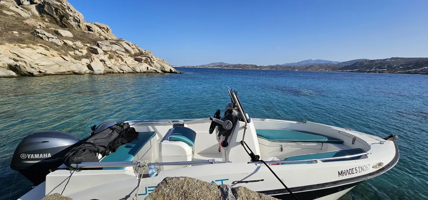 Milos IV - Motor Yacht in Naxos