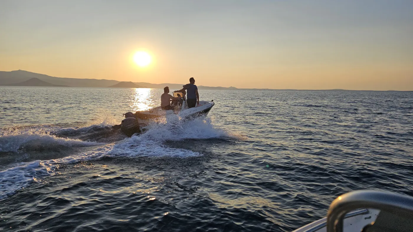 Milos IV - Motor Yacht in Naxos
