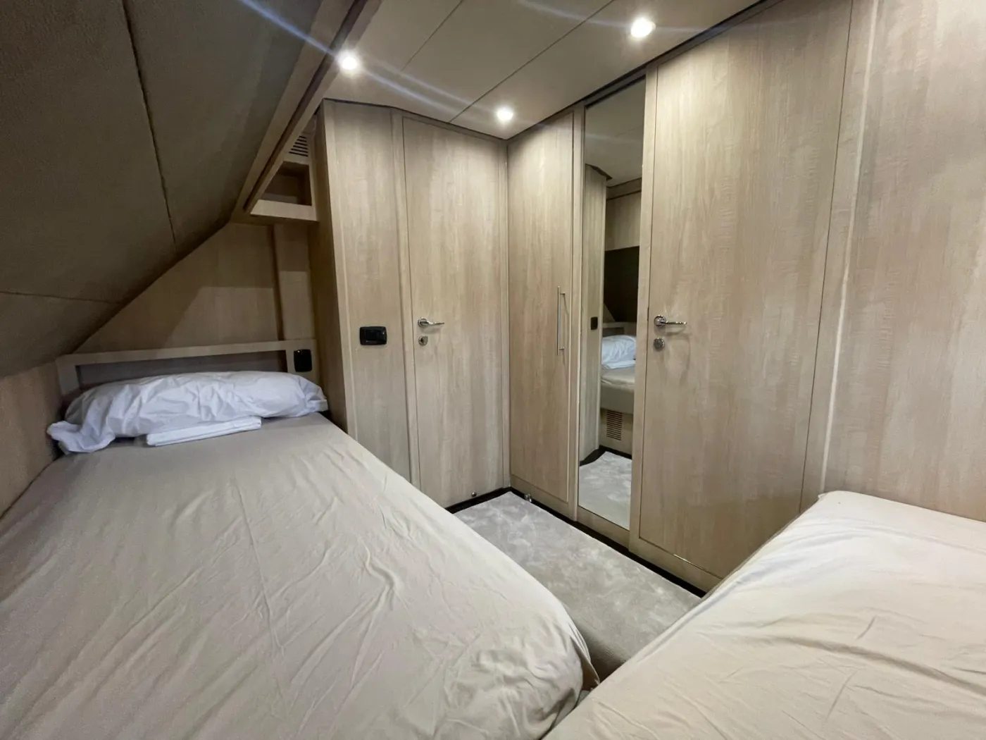 Premium - Motor Yacht in Palermo