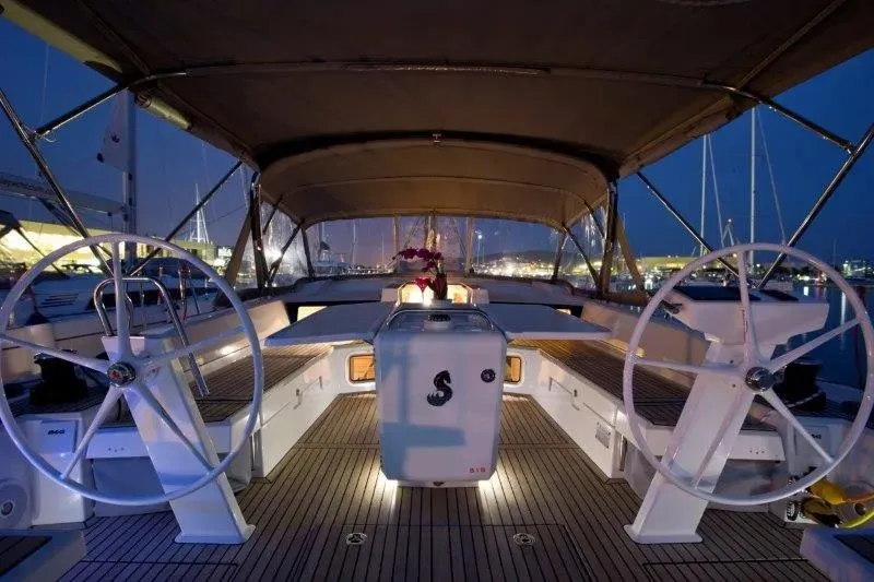 MYRDIA - Sailboat in Alimos