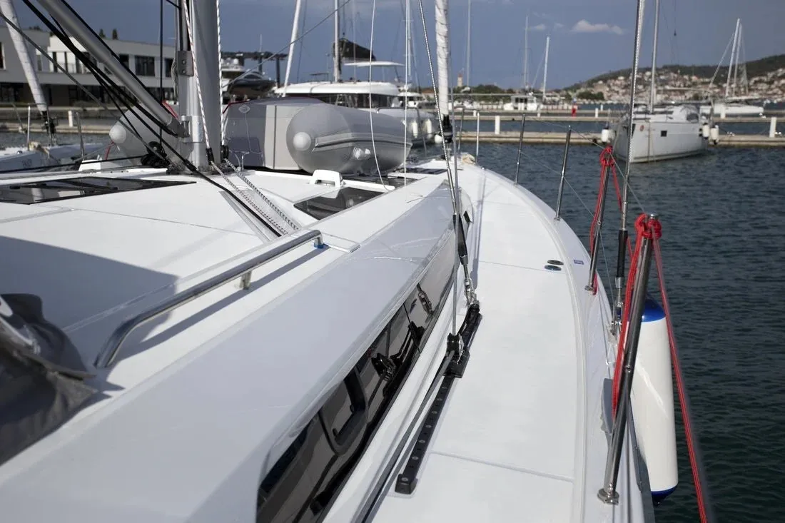 MYRDIA - Sailboat in Alimos