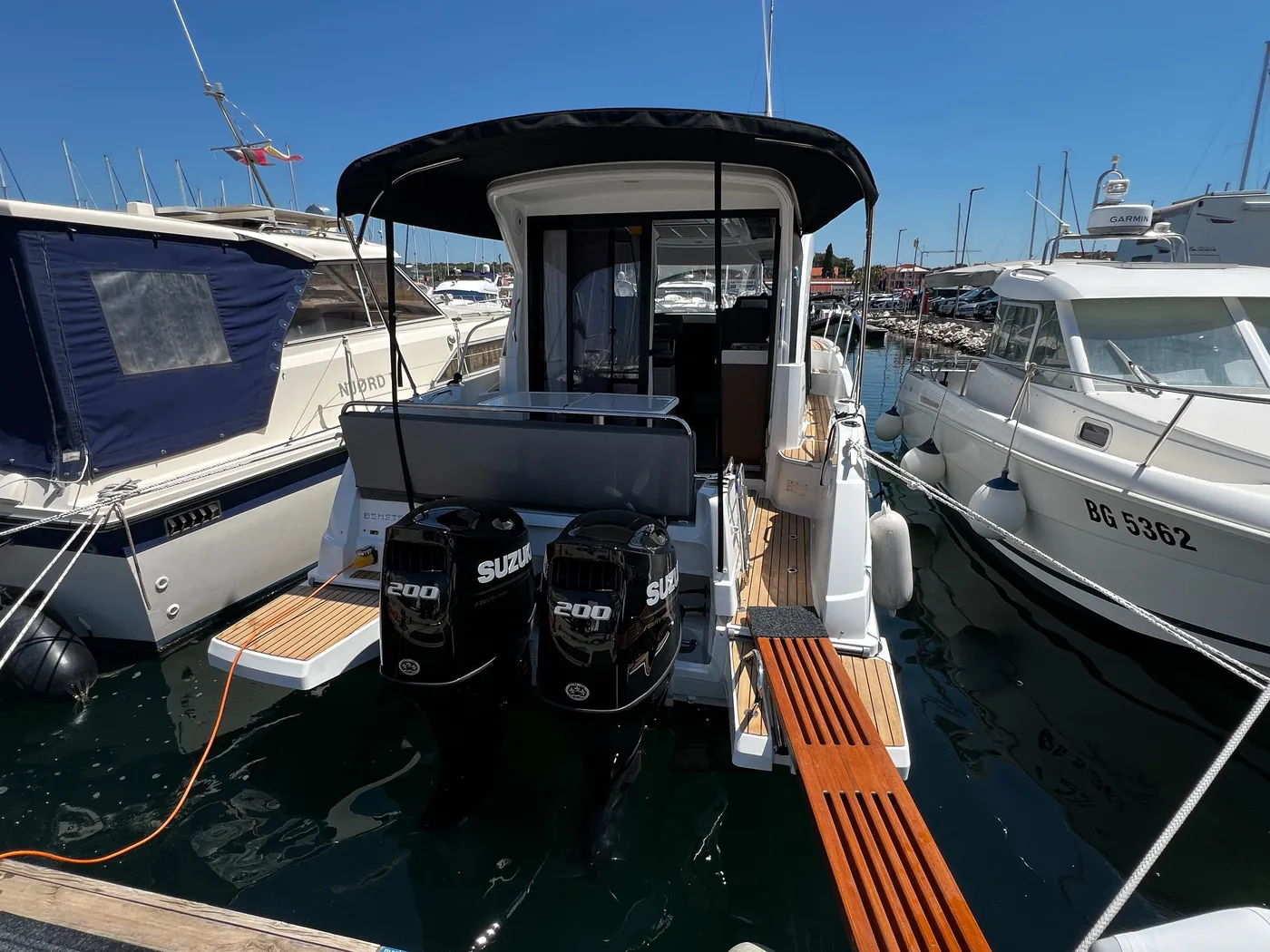Ana - Motor Yacht in Biograd na Moru