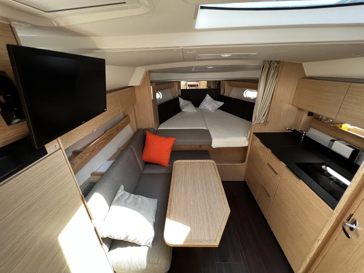 Rio - Motor Yacht in Biograd na Moru