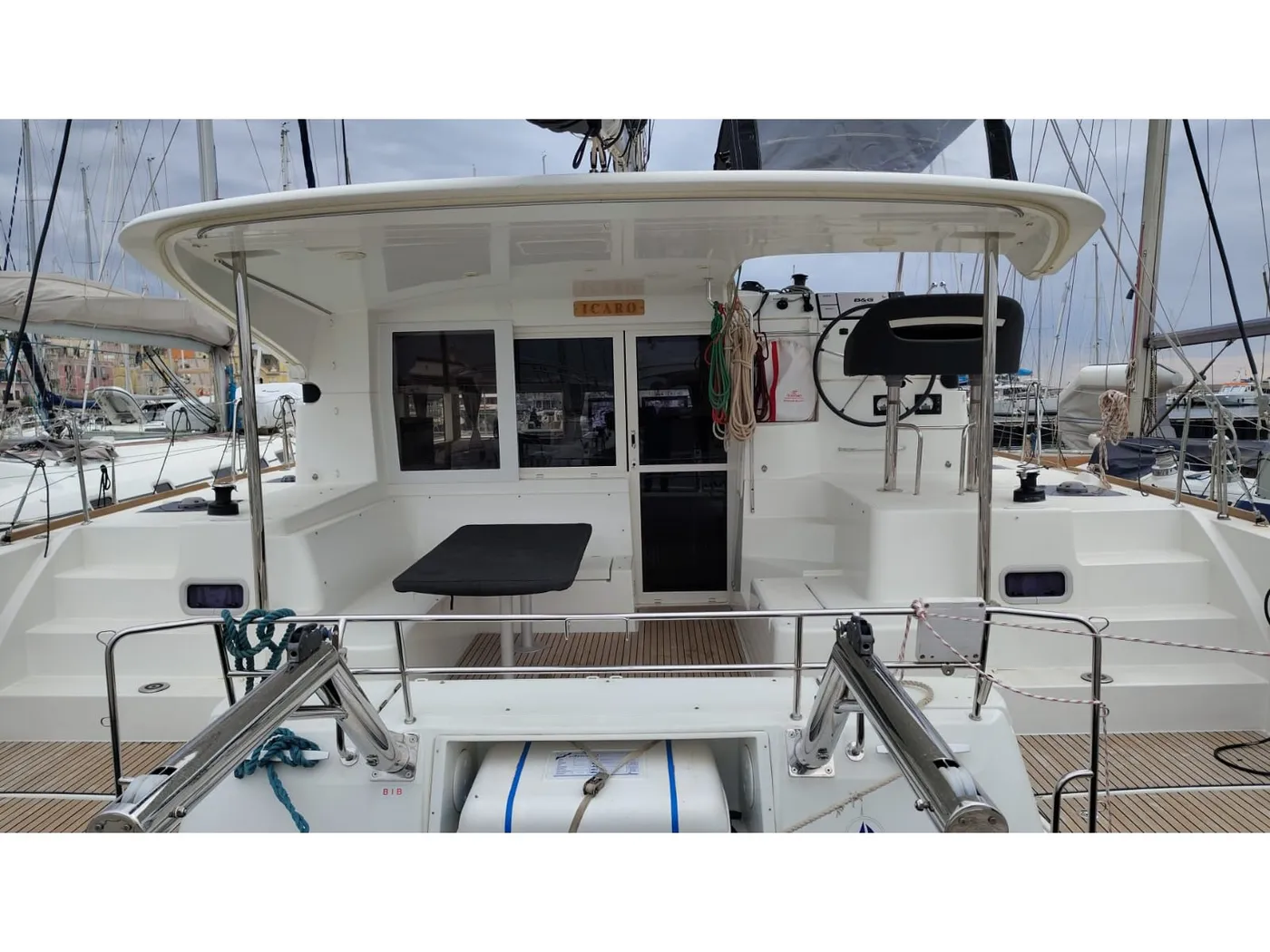 Icaro - Catamaran in Procida