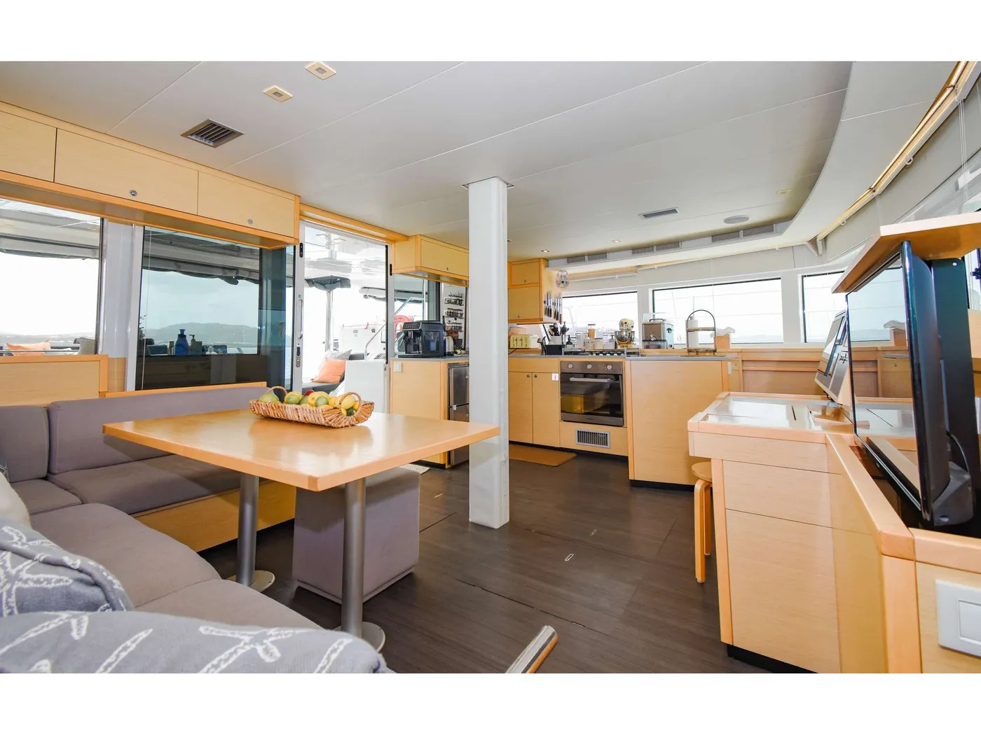 Qui Cherie - Catamaran in Bequia