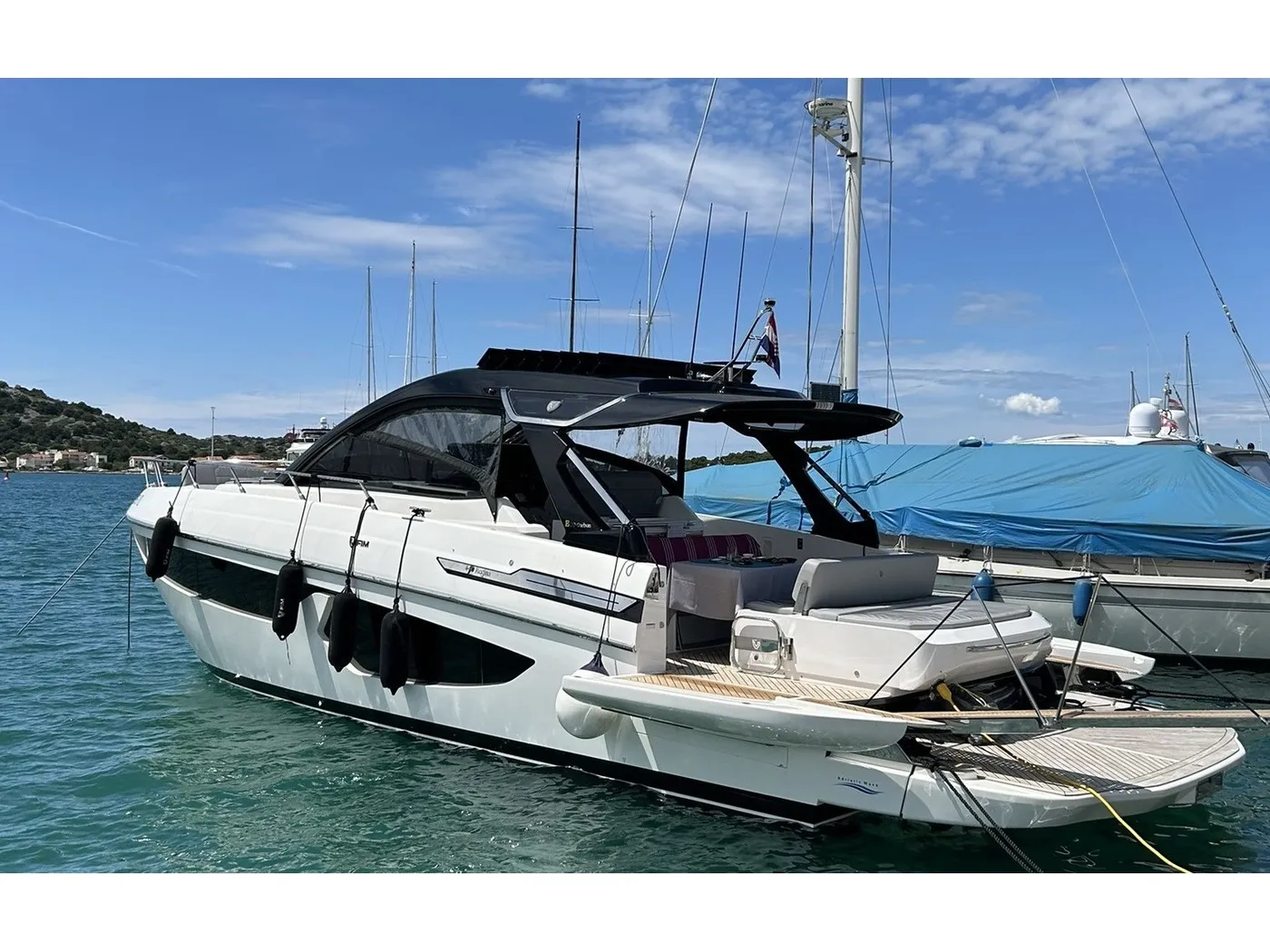 Premium + - Motor Yat içinde Murter