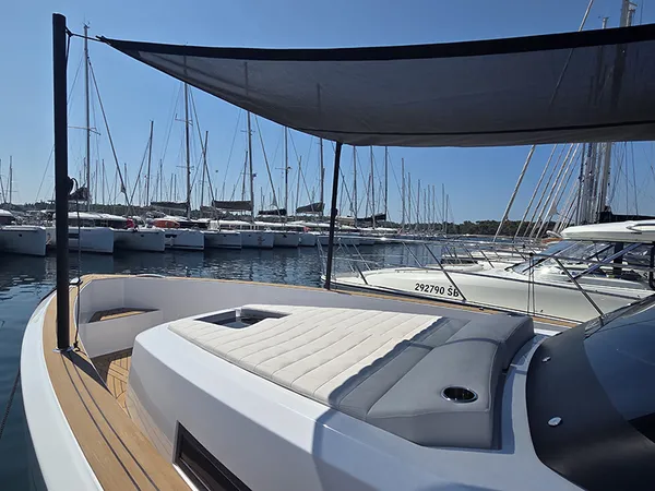 Pardo 38