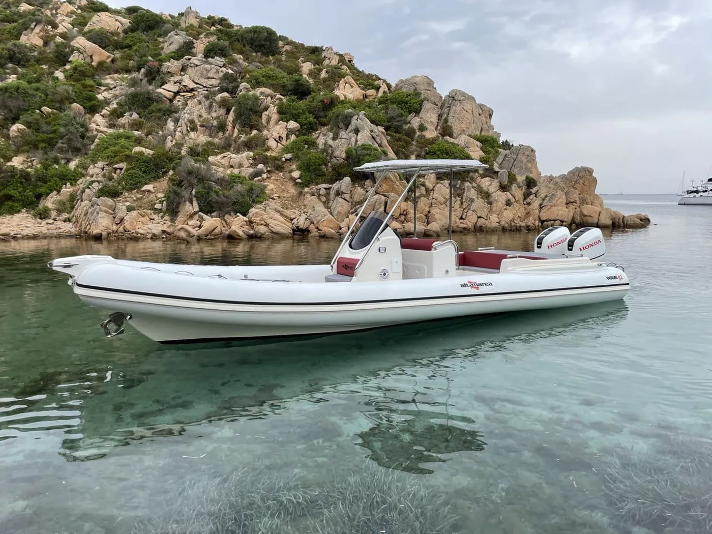 Uno - Motor Yacht in Cannigione