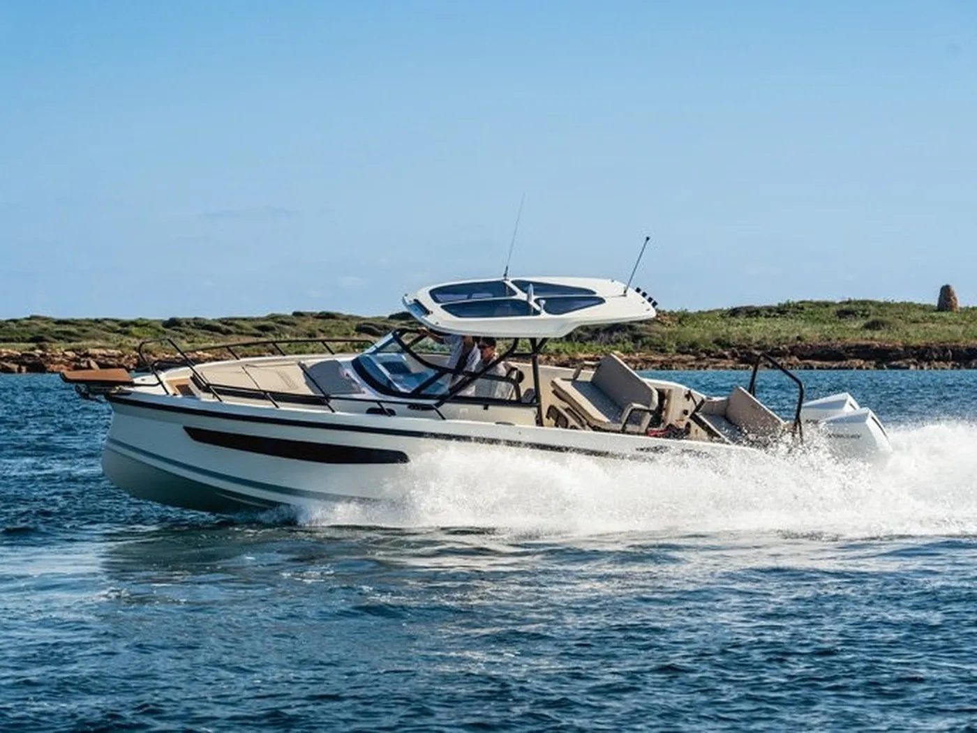 25 - Motor Yacht in Cannigione