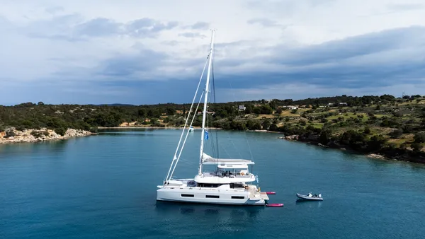SUNNY DREAM (Fully Crewed)