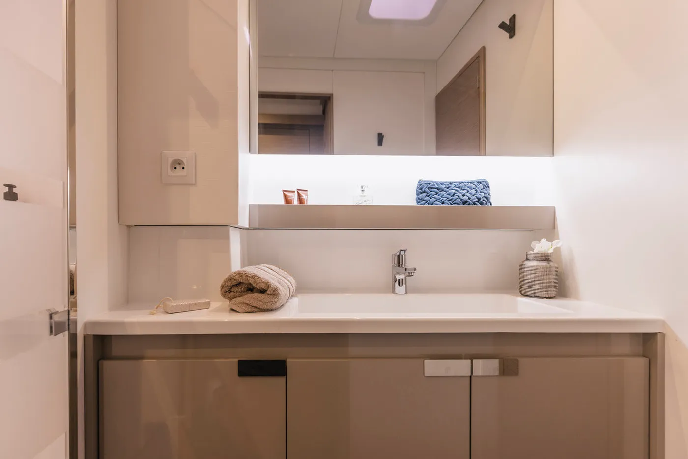 Premium + - Catamaran in Sant Antoni de Portmany