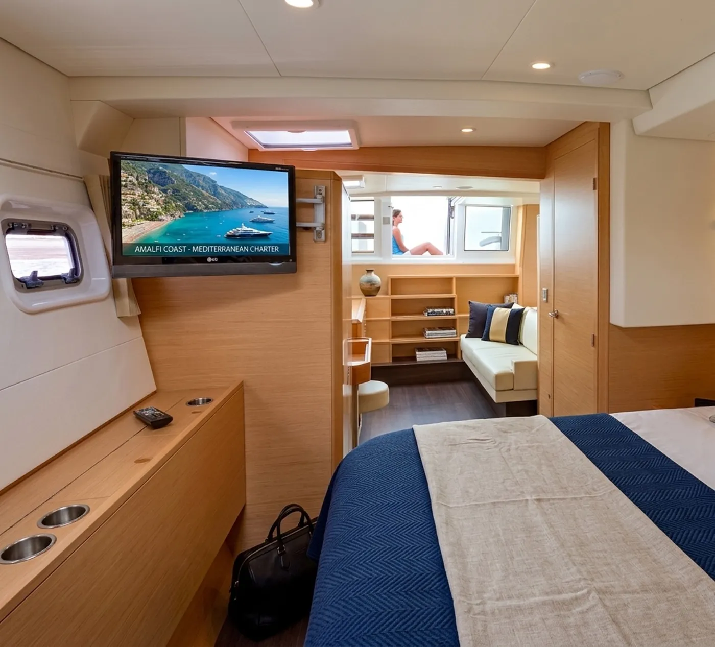 Shida - Catamaran in Fiumicino