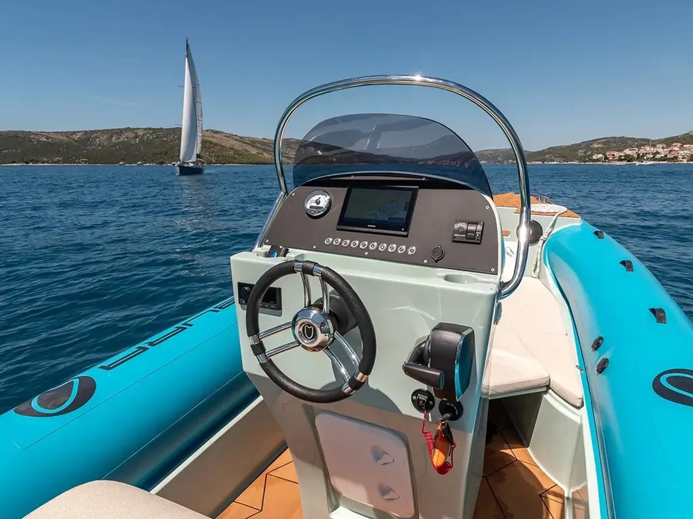 Bura 8.0 - Motor Yacht in Trogir