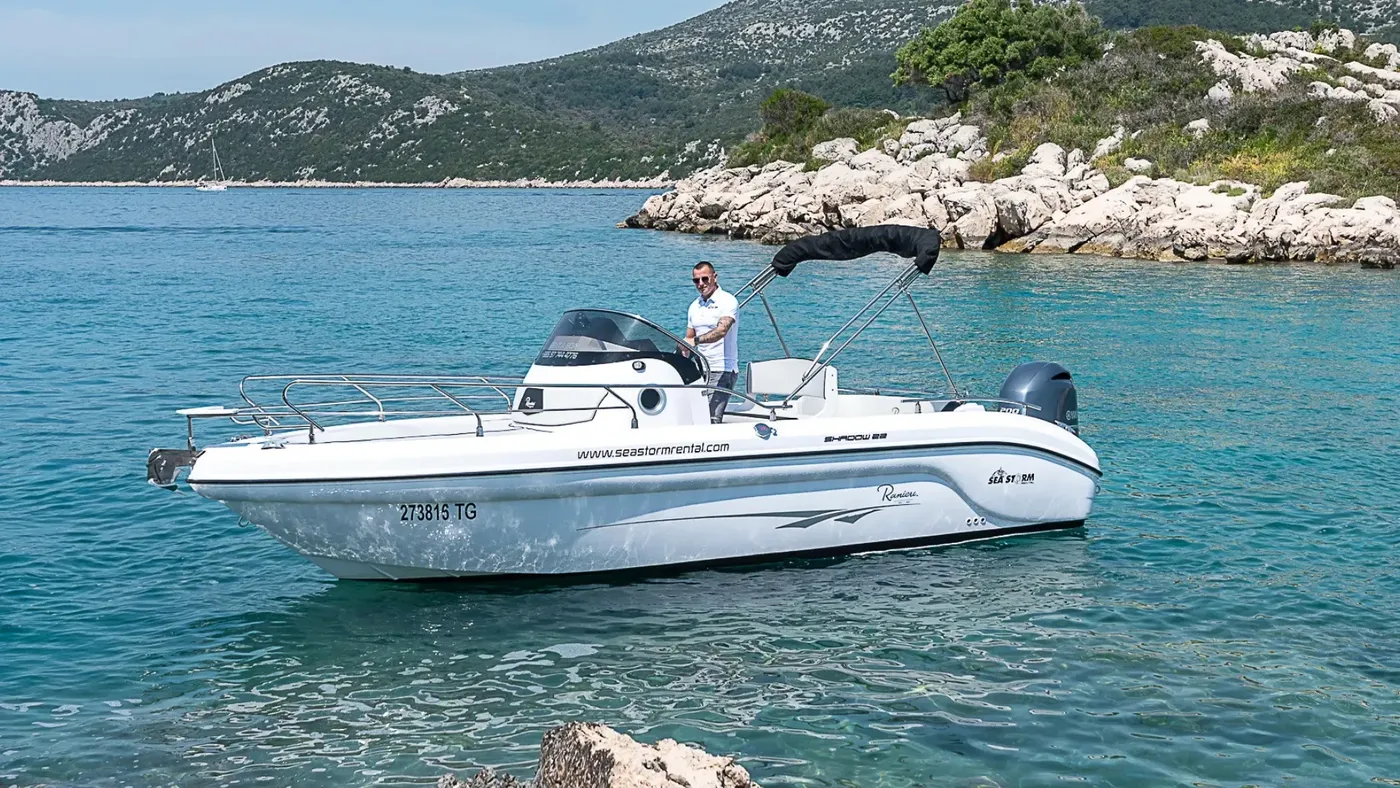 Shadow 22 - Motor Yacht in Trogir