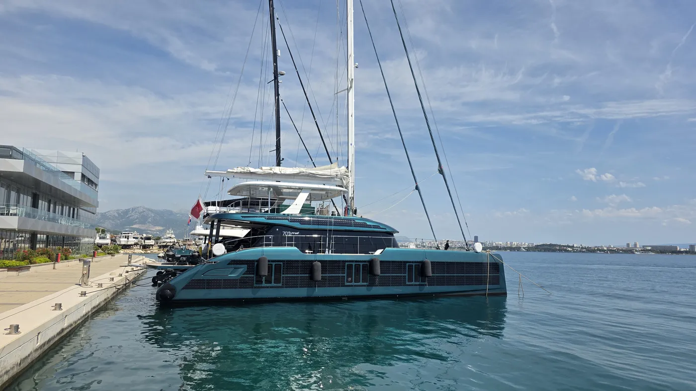Premium + - Catamaran in Kaštel Gomilica