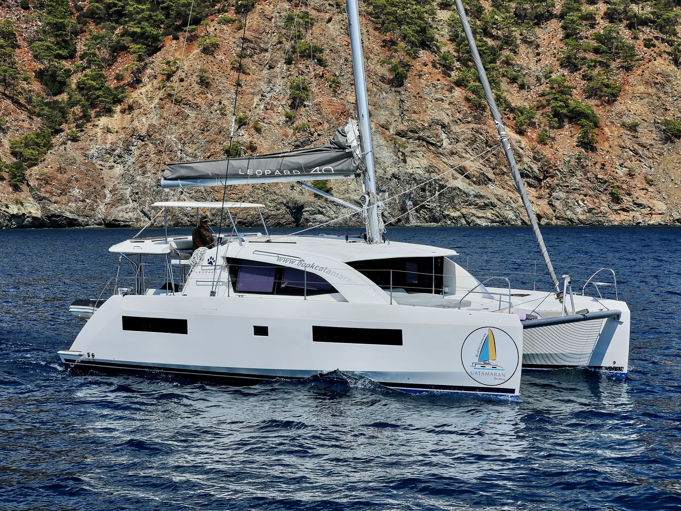 Deria - Katamaran içinde Tivat