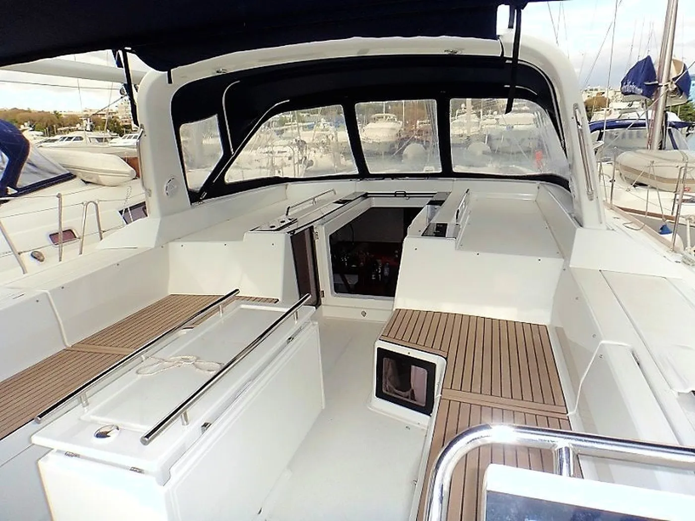 LUCKY TRADER - Sailboat in Anatoliki Attiki
