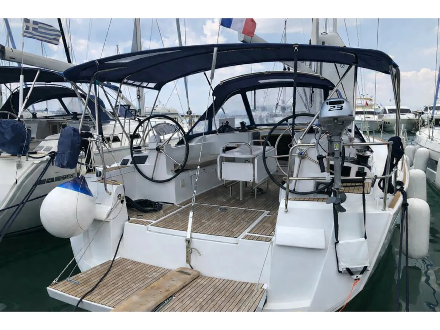 Evia - Sailboat in Alimos
