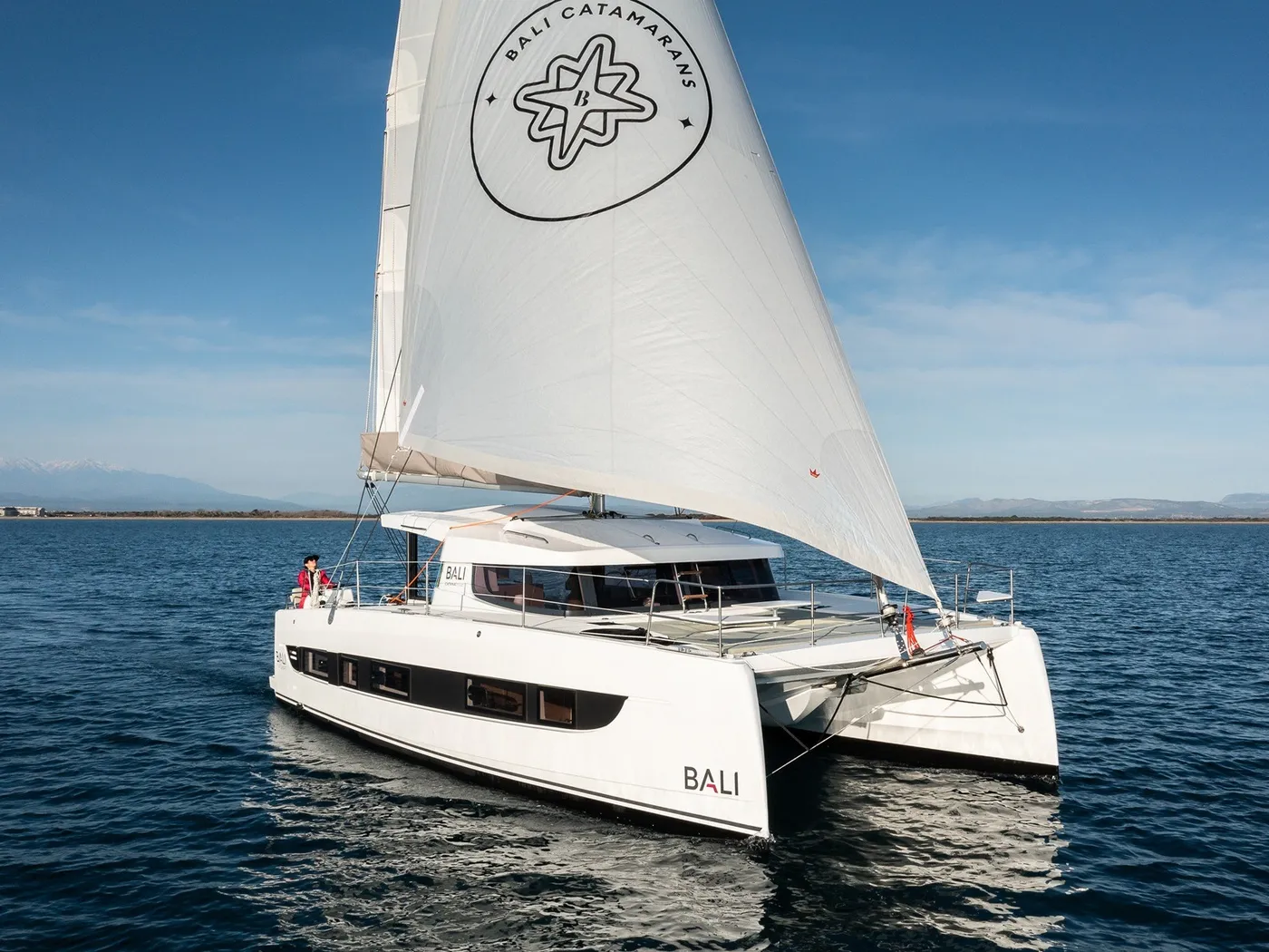 Vag Eurvad - Catamaran in Ribishi