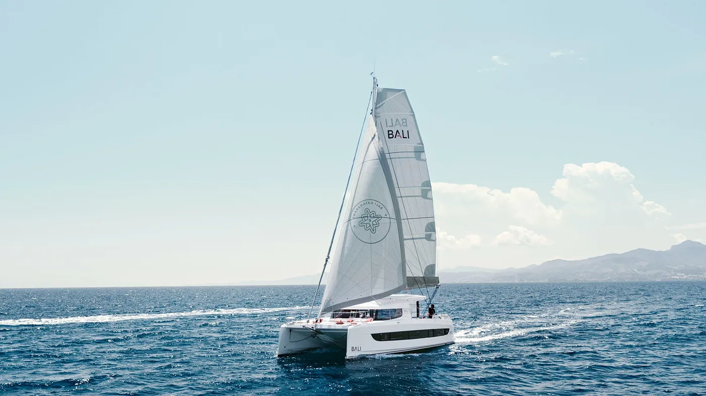 Vag Eurvad - Catamaran in Ribishi
