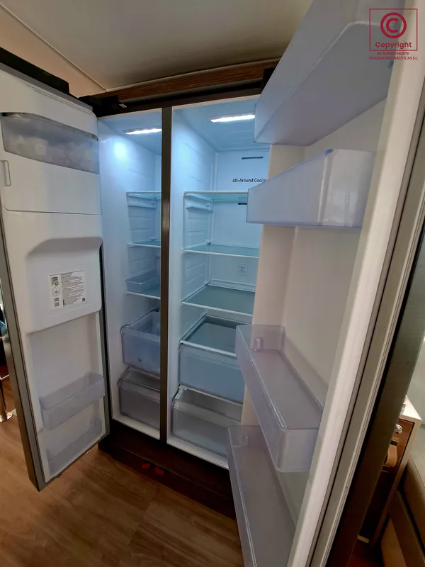 Kitchen/Fridge