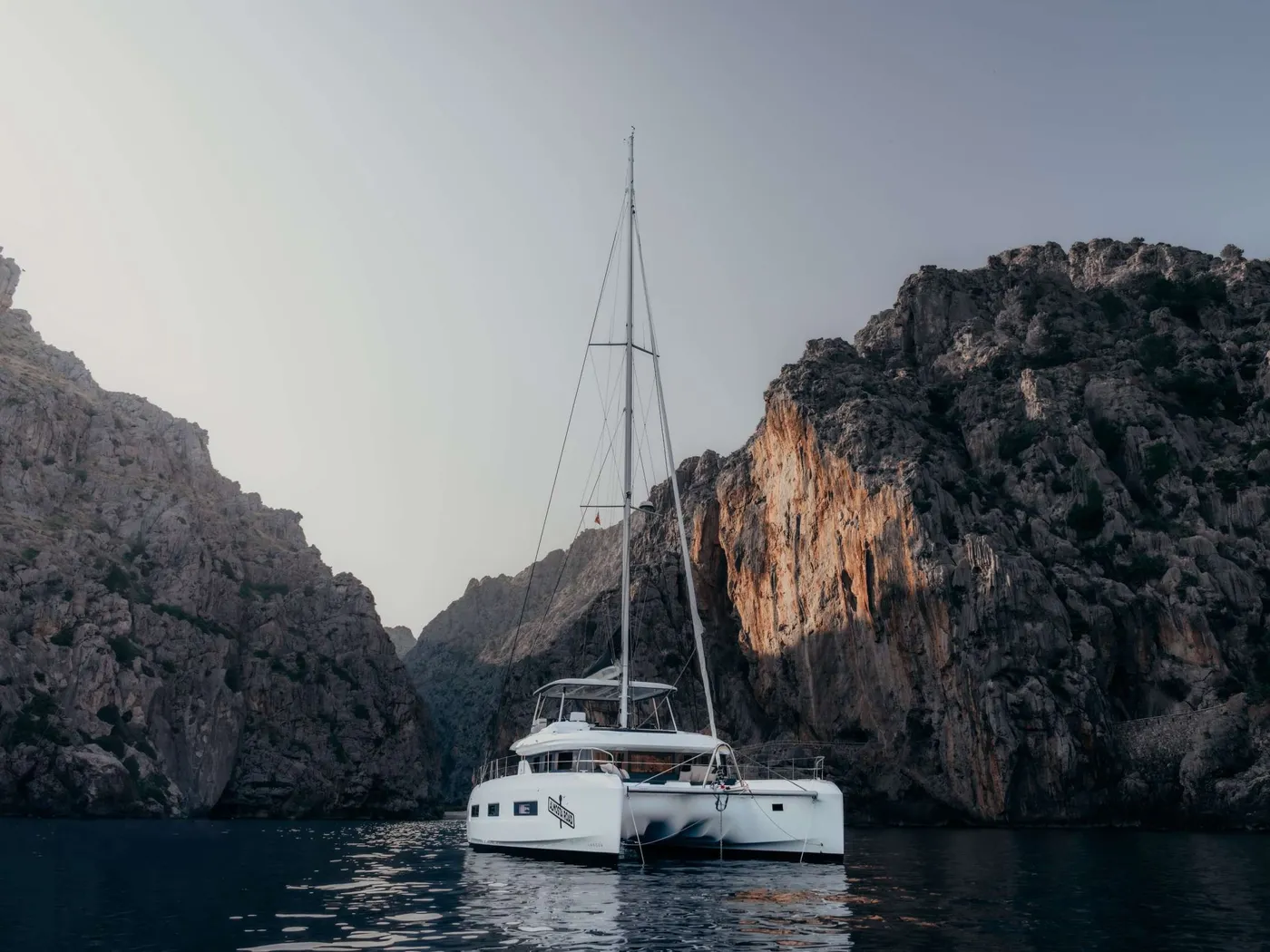 Almosta Road - Catamaran in Nea Peramos