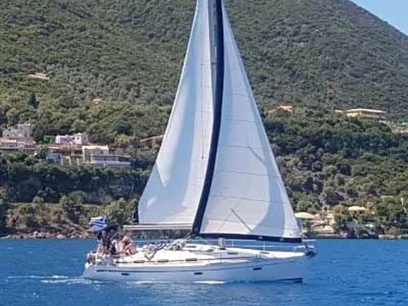 Alexandros 3 - Yelkenli içinde Nikiana