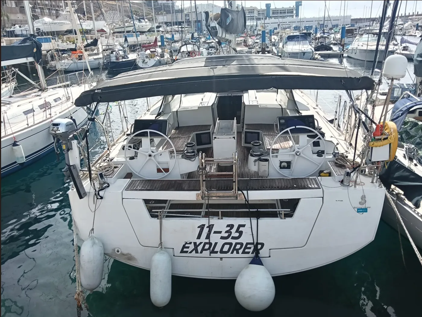 EXPLORER - Yelkenli içinde Palma