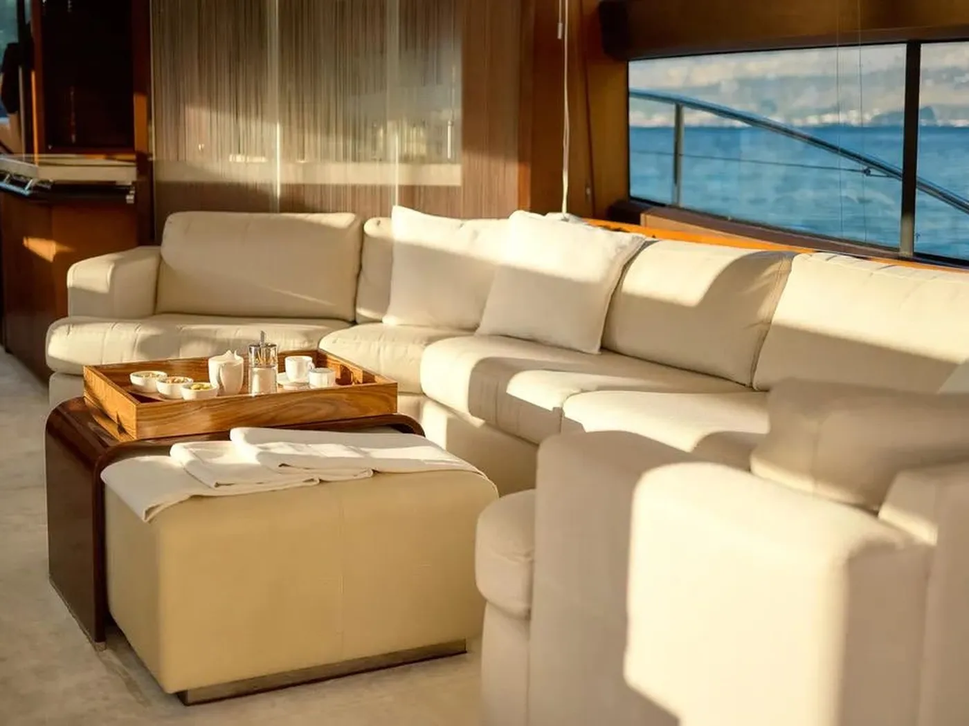 Champion - Motor Yacht in Podstrana - Miljevac