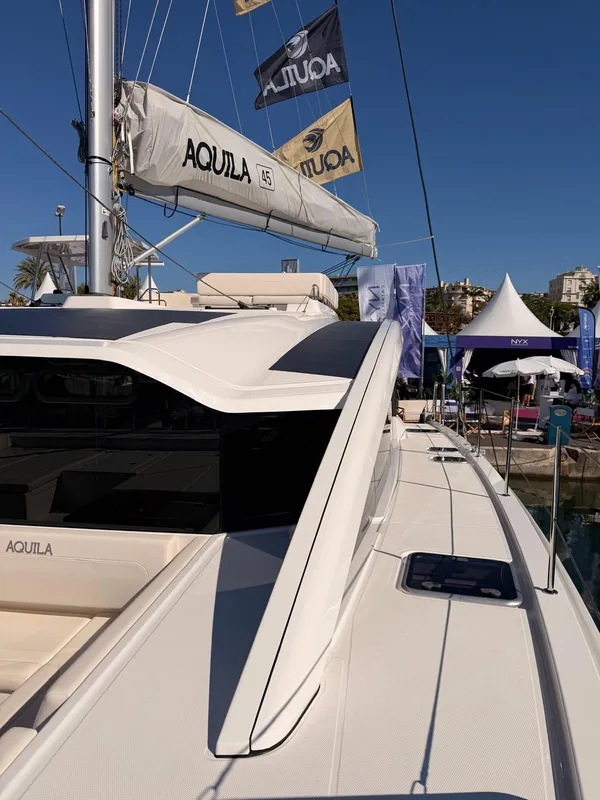 Aquila 45