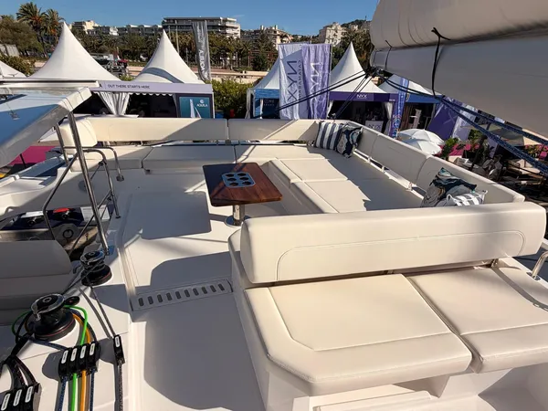 Aquila 45