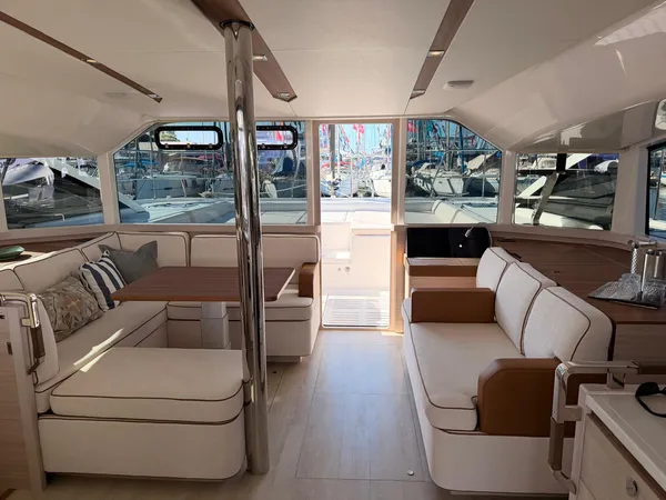 Aquila 45
