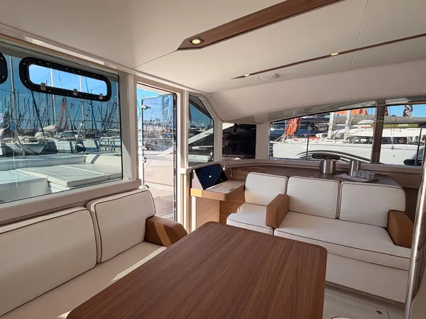 Aquila 45