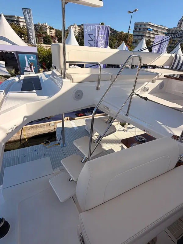 Aquila 45