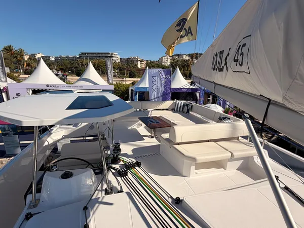 Aquila 45