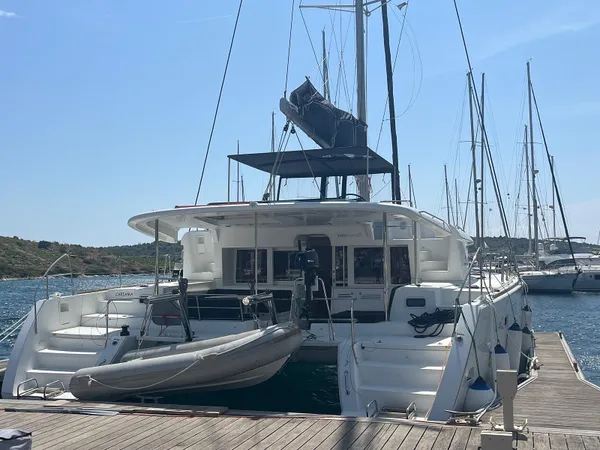 CARIAMA (air condition, generator, water maker, flybridge)