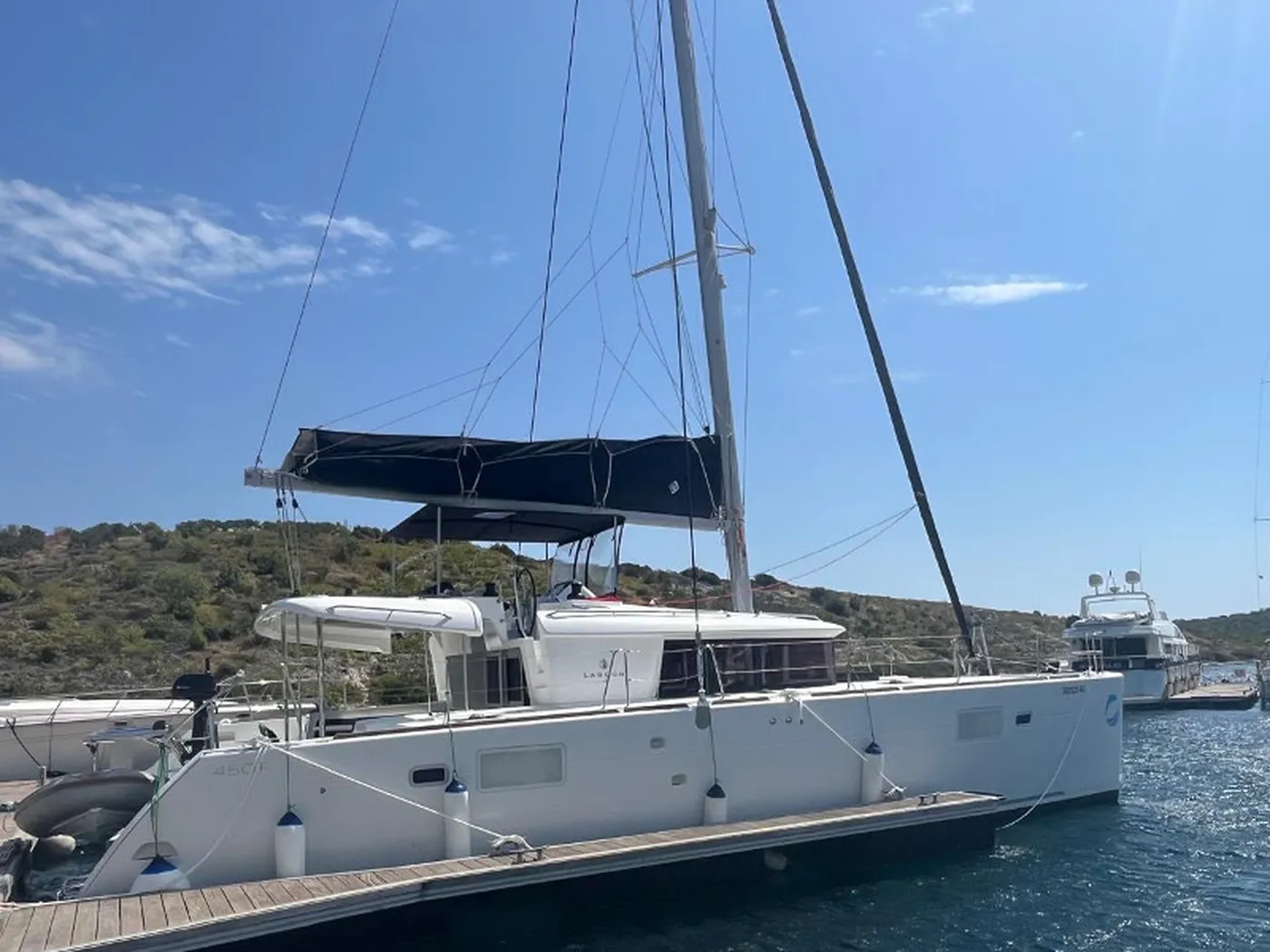 CARIAMA (air condition, generator, water maker, flybridge) - Catamaran in Primošten