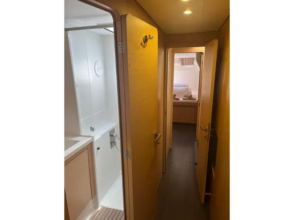 CARIAMA (air condition, generator, water maker, flybridge)