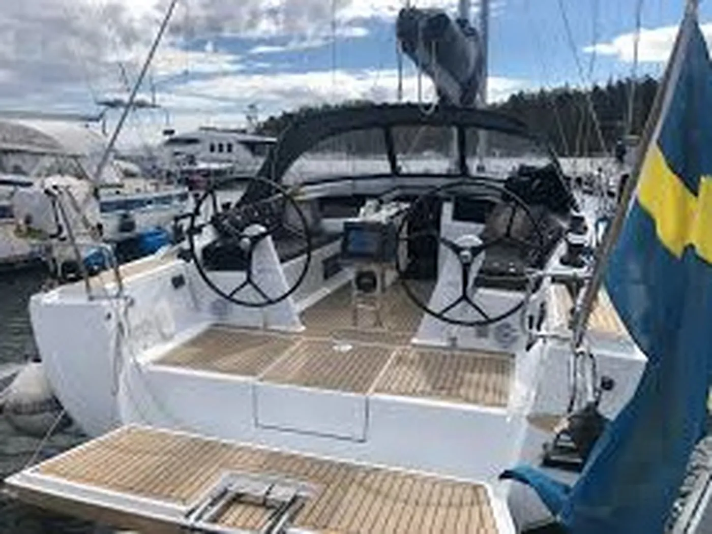 Thirteen - Yelkenli içinde Stockholms län