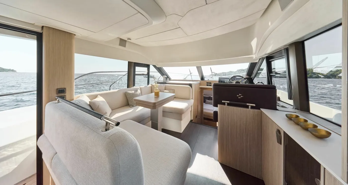 Mr. 77 - Motor Yacht in Seget Donji