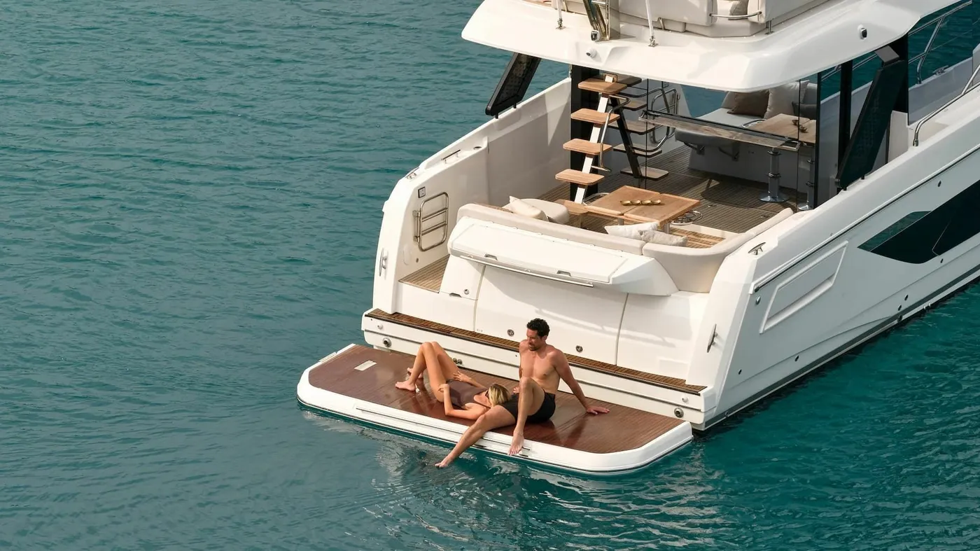 Mr. 77 - Motor Yacht in Seget Donji