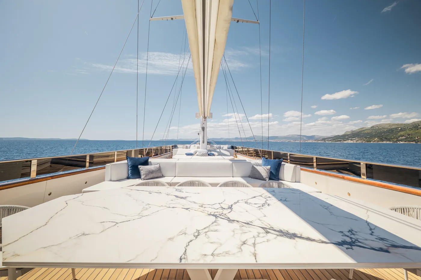 Clase Azul - Sailboat in Split