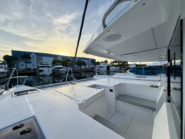 Nauti T's
