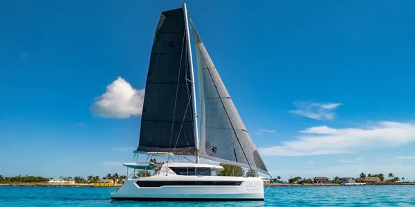 Nauti T's